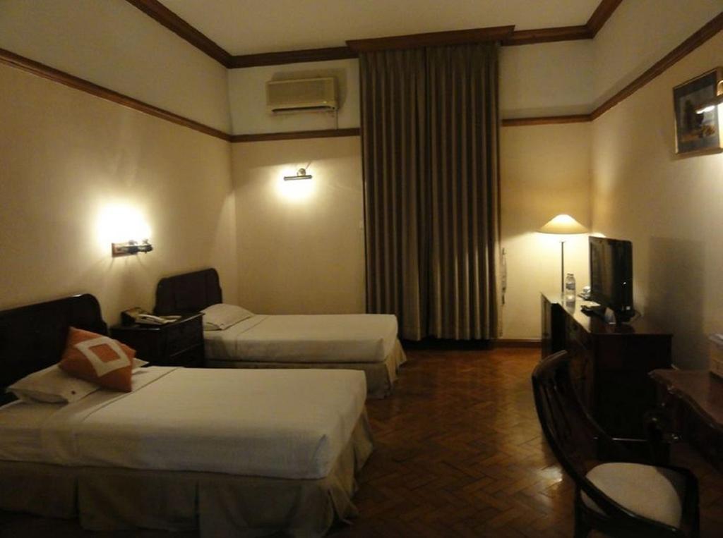 Yuzana Garden Hotel Rangum Exterior foto