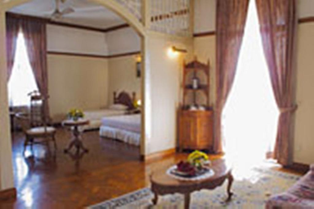 Yuzana Garden Hotel Rangum Exterior foto